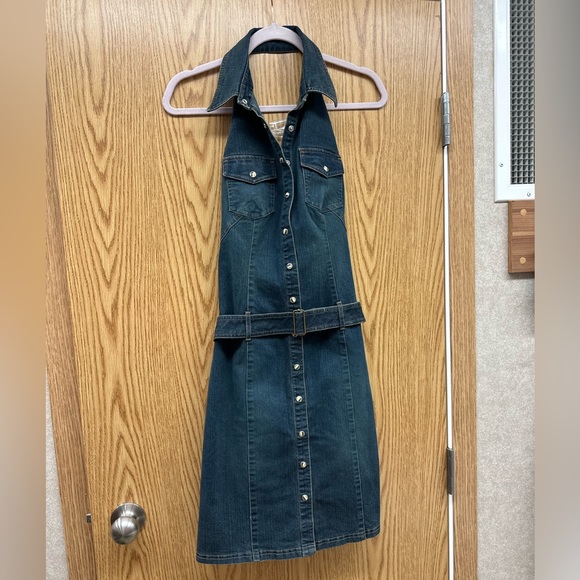 Victoria Secret,Open back Jean dress.Size 10.Never worn,without tag. - Picture 2 of 2